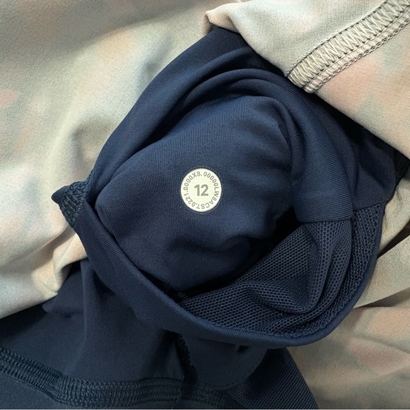 NEW Lululemon Court Rival High Rise Skirt Size 12 Tall Chroma Clash Multi - Picture 7 of 8